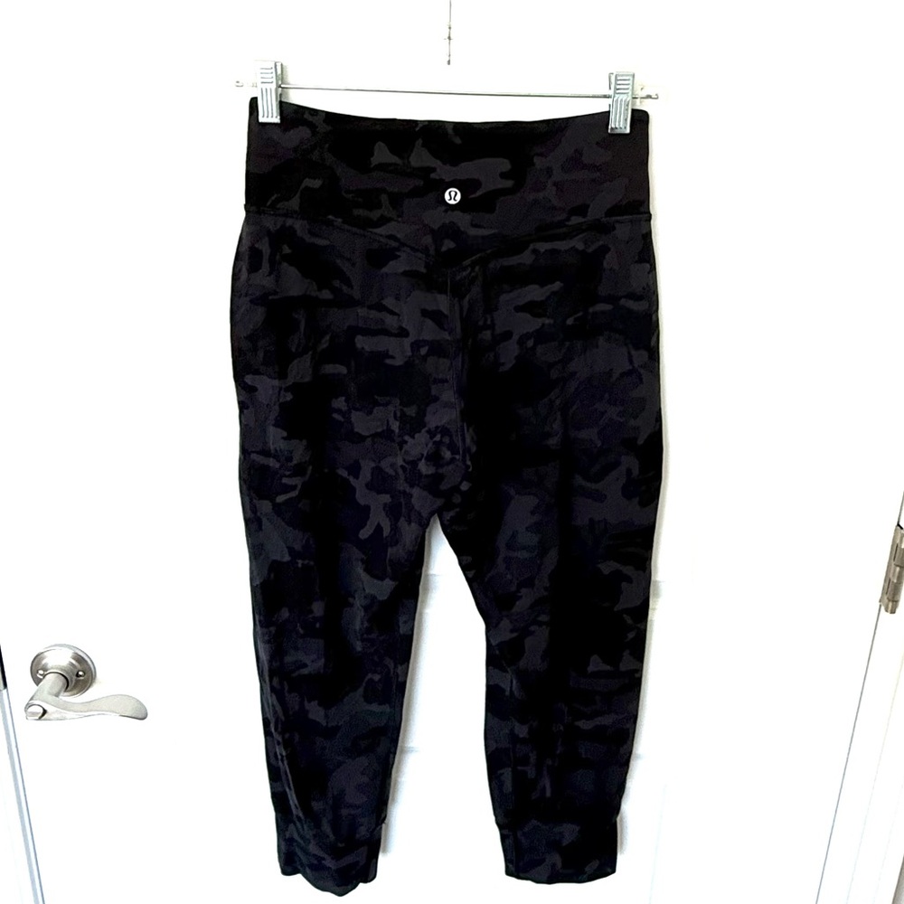 Lululemon Align Jogger Crop *23" Incognito Camo Multi Grey Size 6